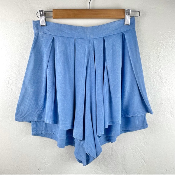 Pants - High Waisted Pleated Layered Bali Shorts Small